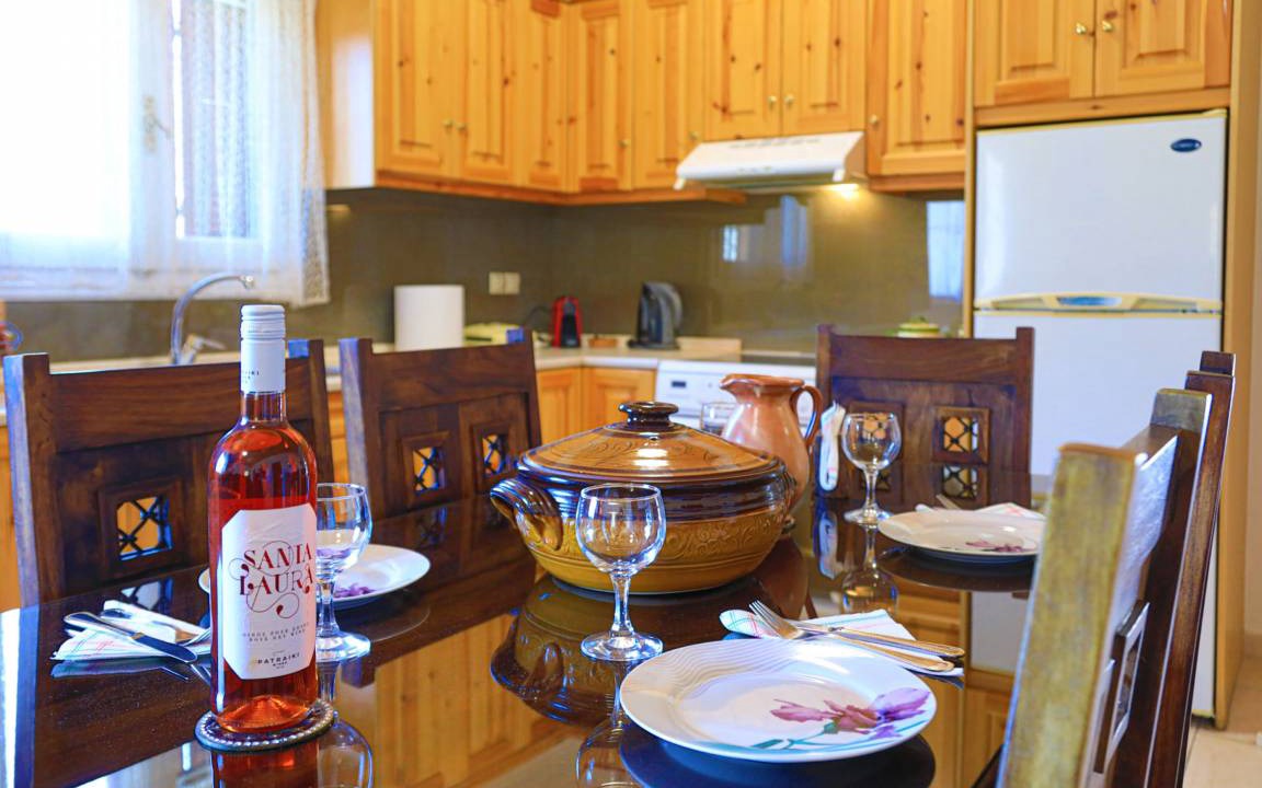 Photo of Kitchen in Petaleia