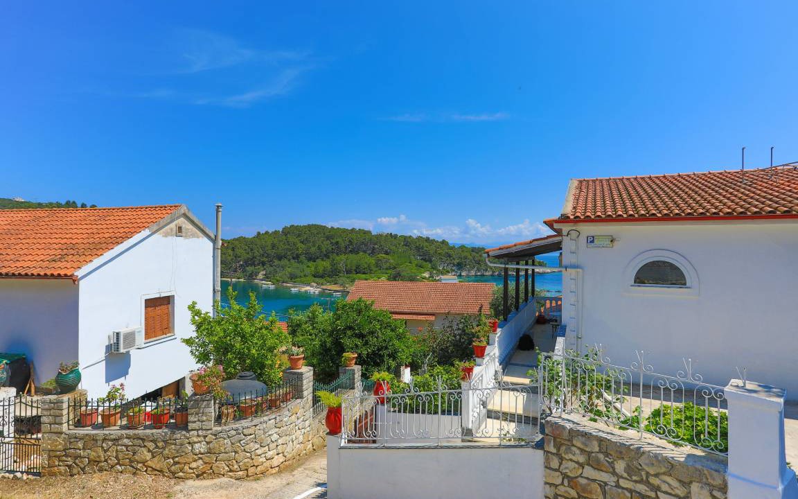 Photo of Others in Gaios