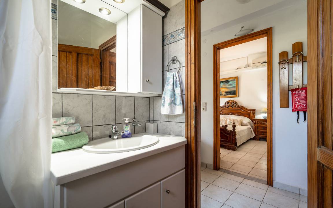 Photo of Bathroom in Kateleios