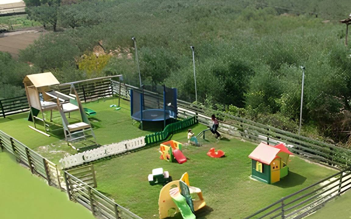 Photo of Others in Neromilos