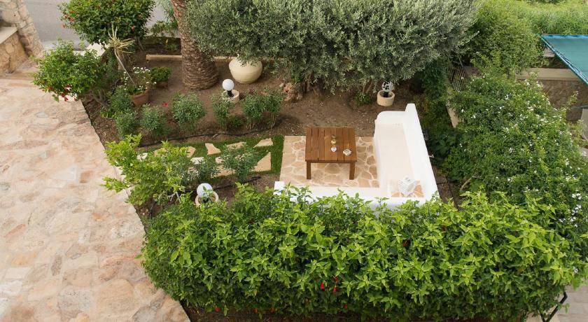 Photo of Patio Balcony in Alinda