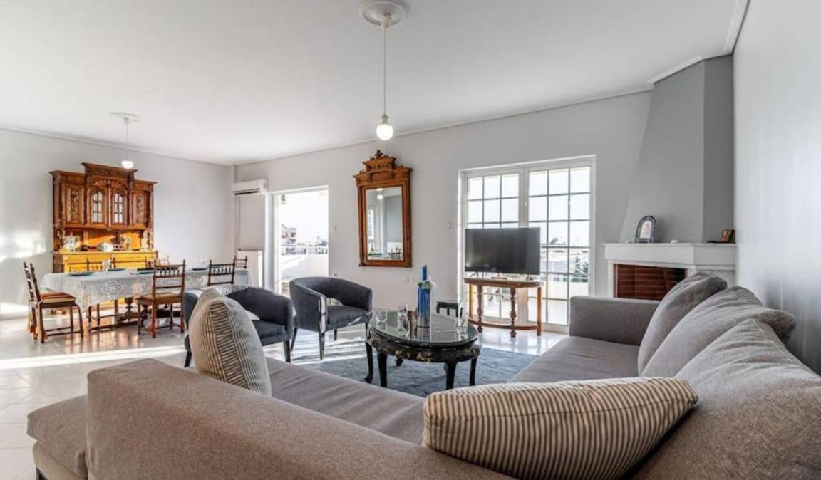 Photo of Livingroom in Glyfada