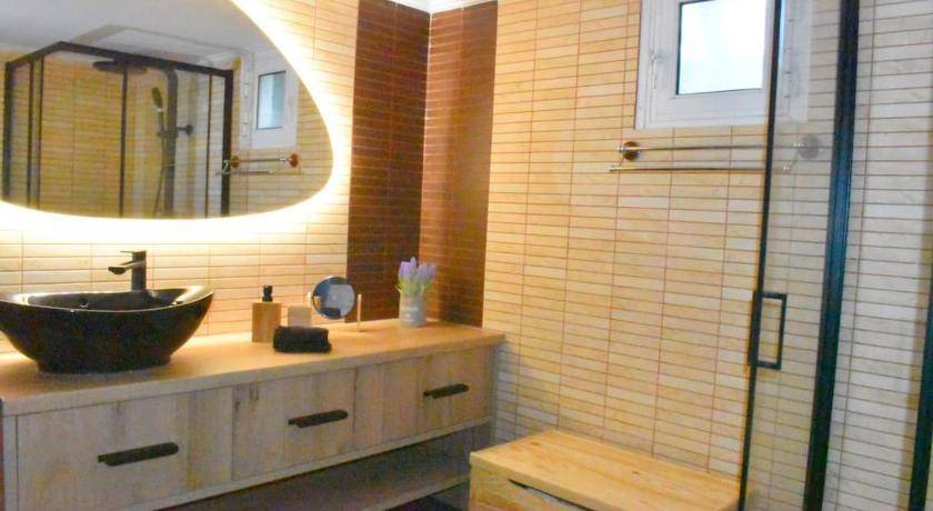 Photo of Bathroom in Salamis