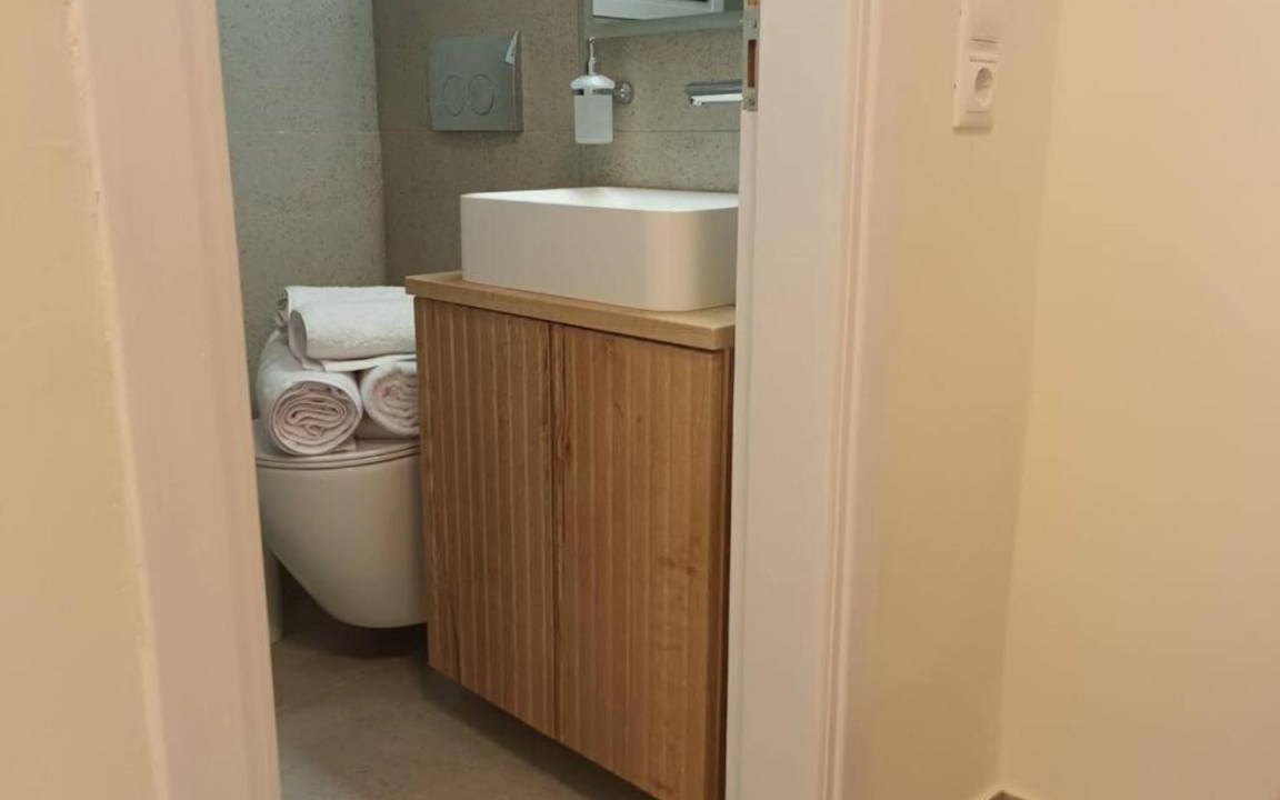 Photo of Bathroom in Omonia