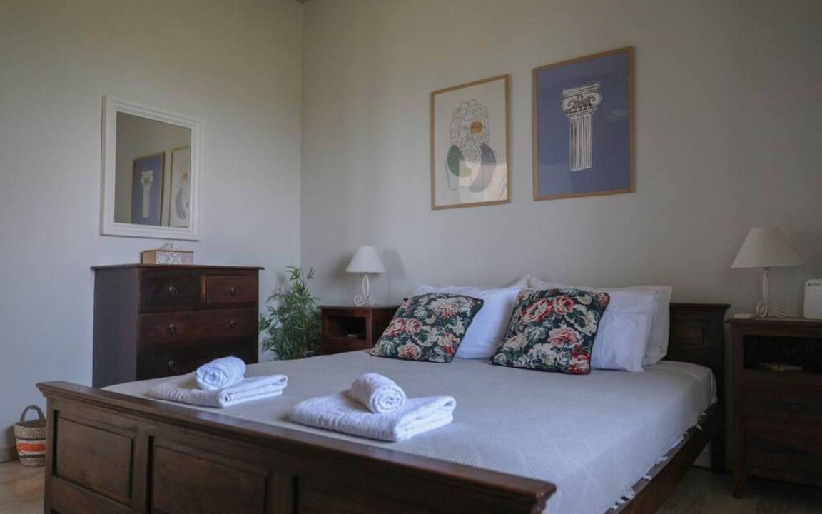 Photo of Bedroom in Petaleia
