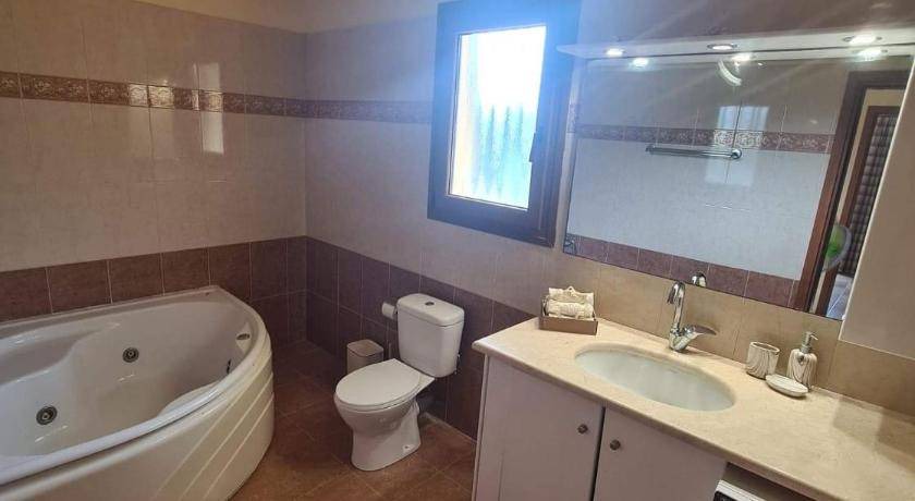 Photo of Bathroom in Iraklides
