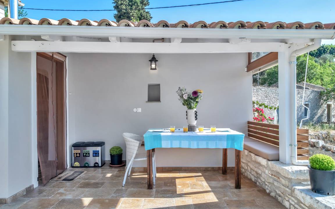 Photo of Patio Balcony in Katokhorion