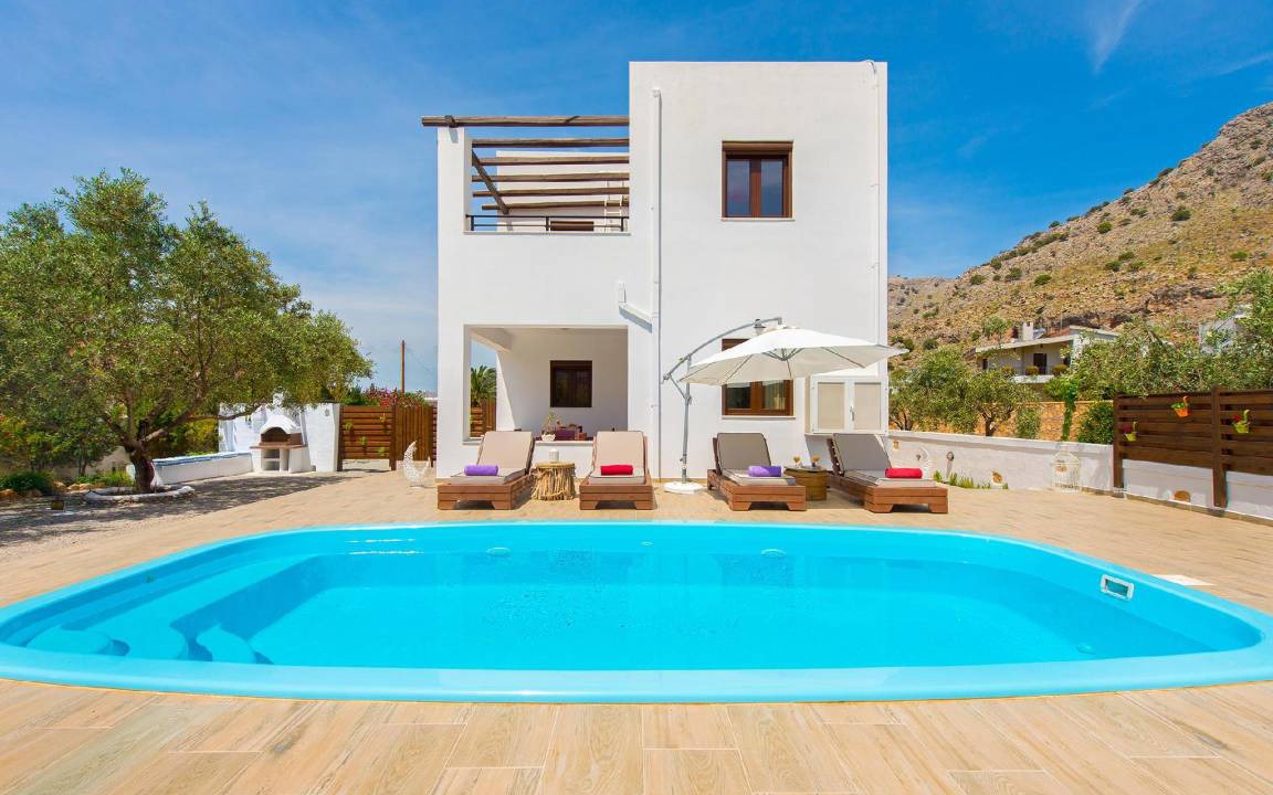 Photo of Others in Pefkos