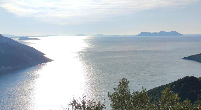 Photo of Others in Mikros Gialos