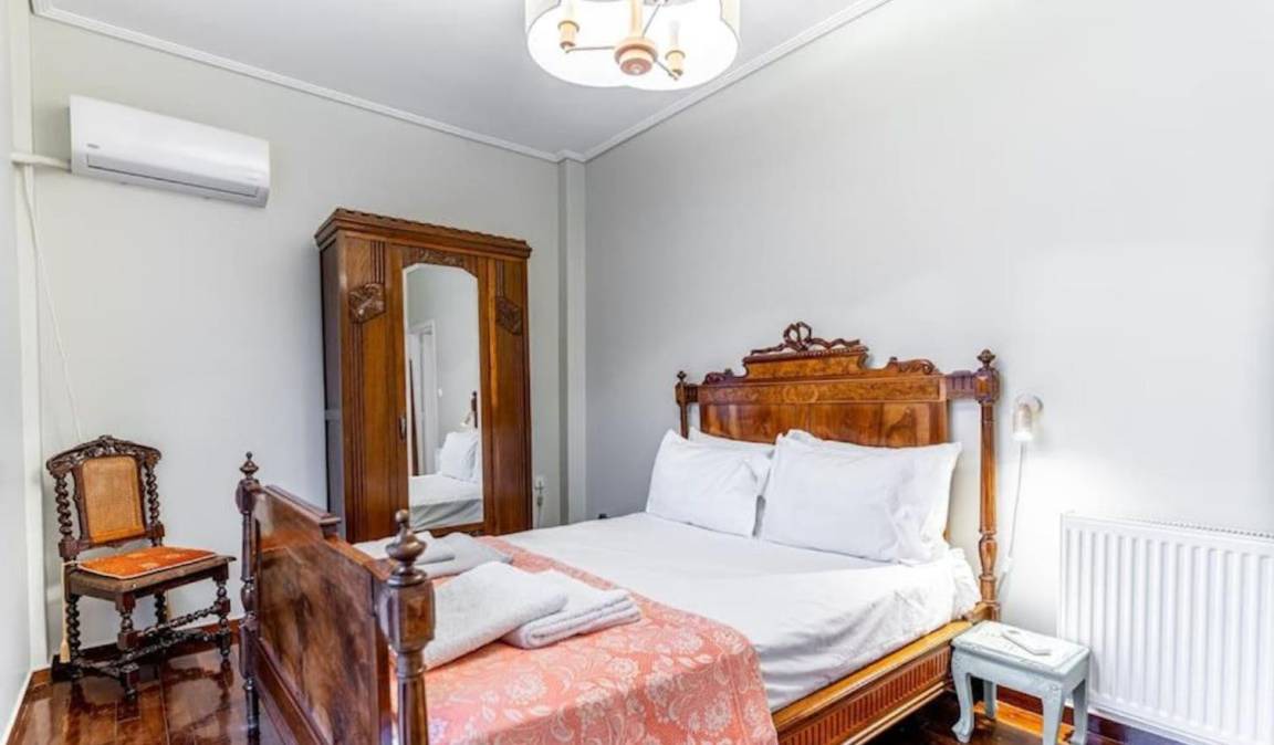 Photo of Bedroom in Glyfada