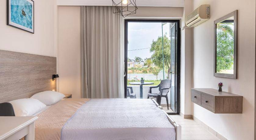 Photo of Bedroom in Marmari