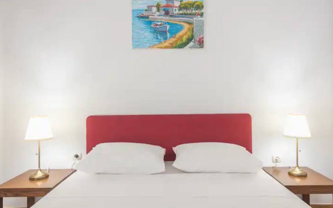 Photo of Bedroom in Platia Viktorias