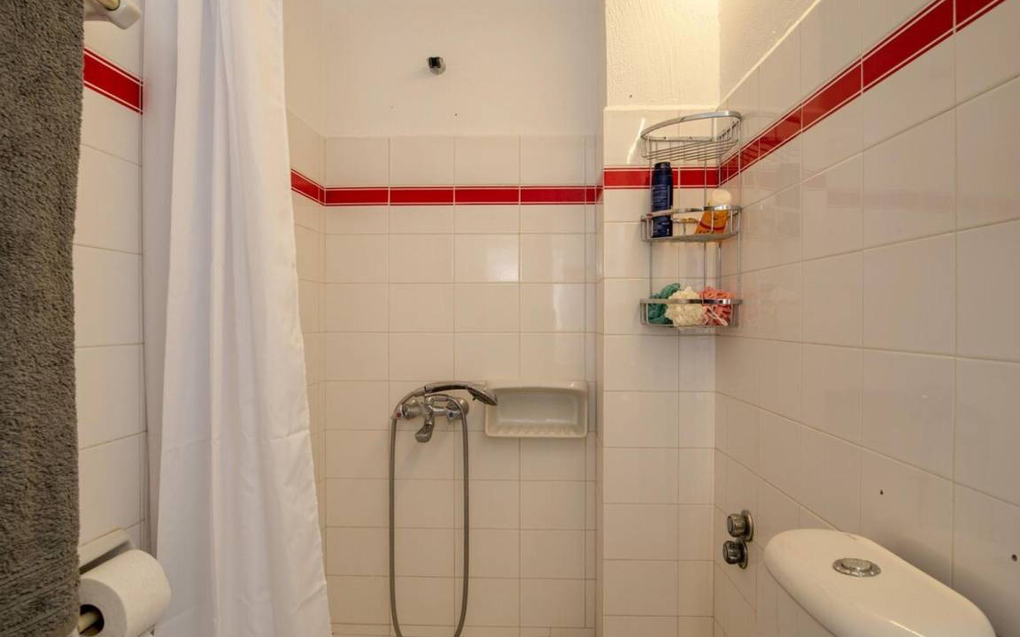 Photo of Bathroom in Kardhakata
