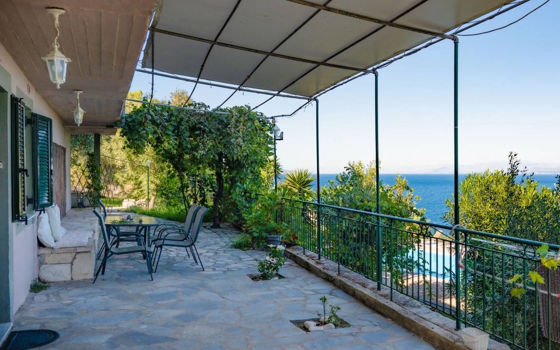Photo of Patio Balcony in Koutsi