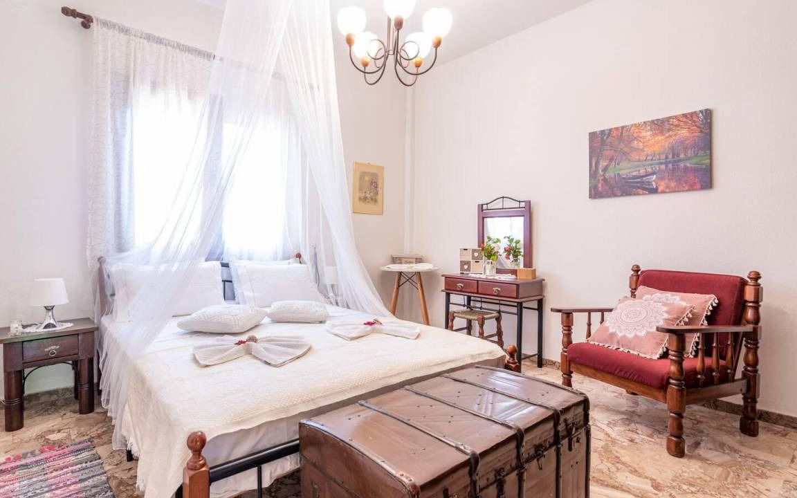Photo of Bedroom in Avdou