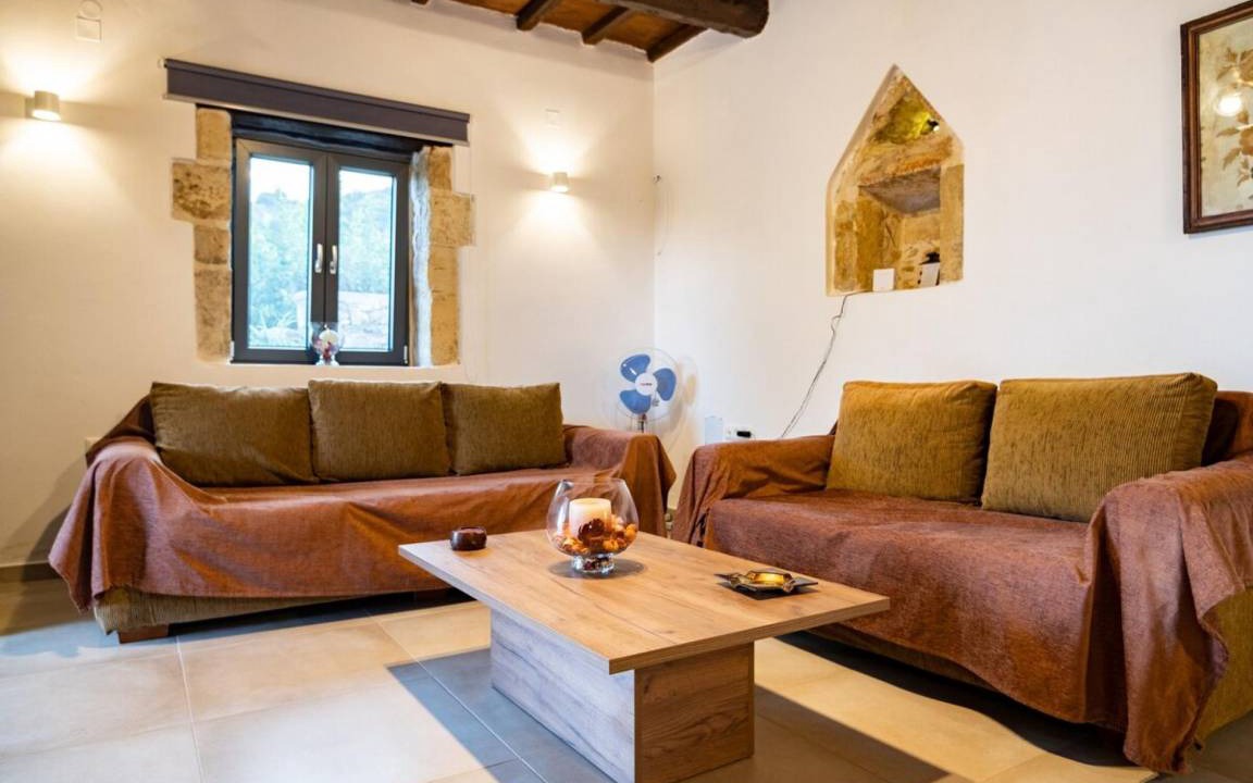 Photo of Livingroom in Pemonia