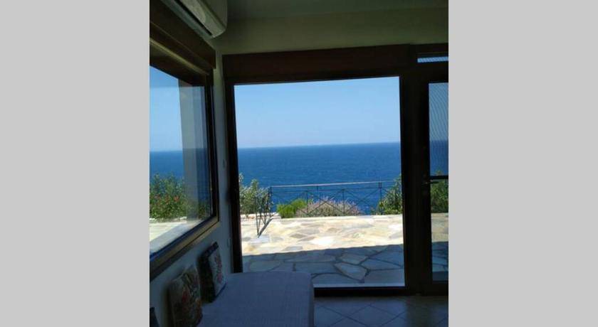 Photo of Patio Balcony in Lambinou