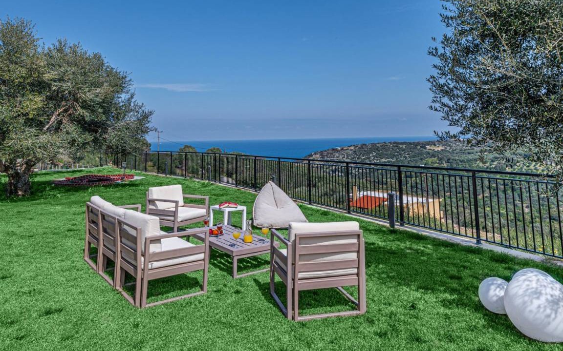 Photo of Patio Balcony in Gerani