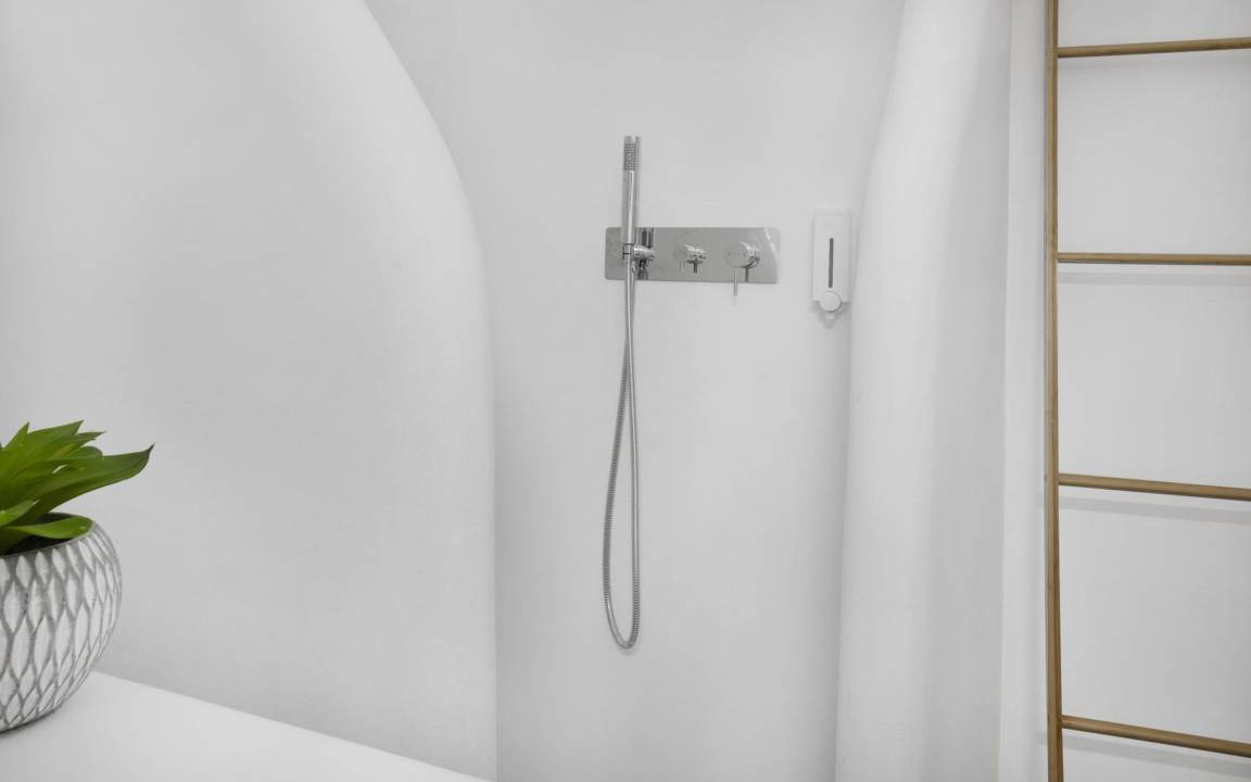 Photo of Bathroom in Ornos