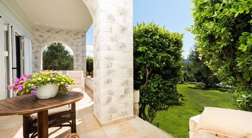 Photo of Patio Balcony in Darmarochori