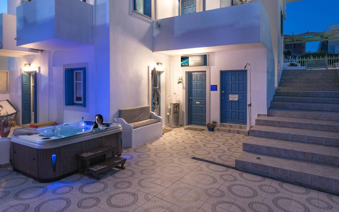 Photo of Others in Milos