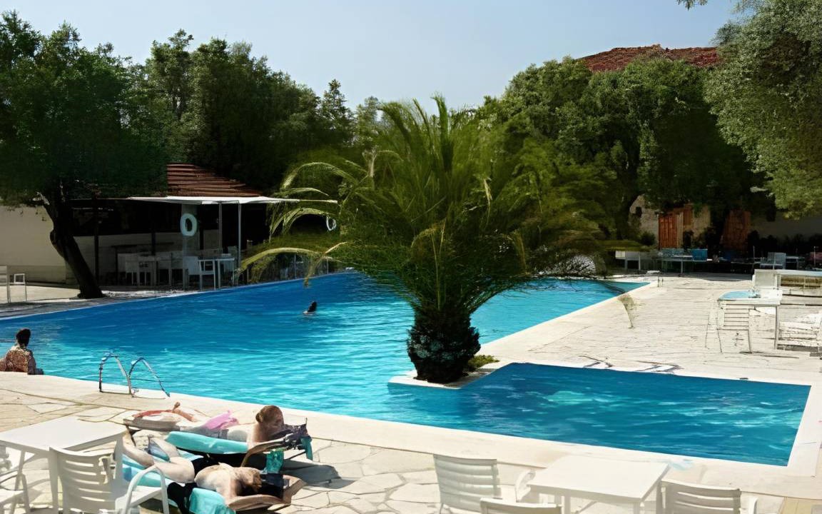Photo of Others in Lygia