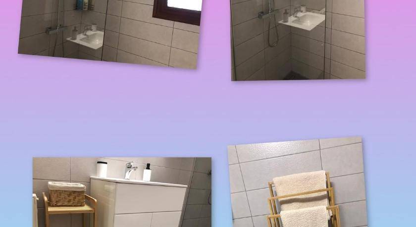Photo of Bathroom in Plataria