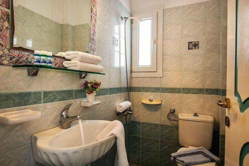 Photo of Bathroom in Adamas