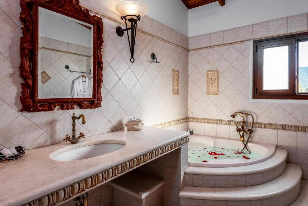 Photo of Bathroom in Ialyssos