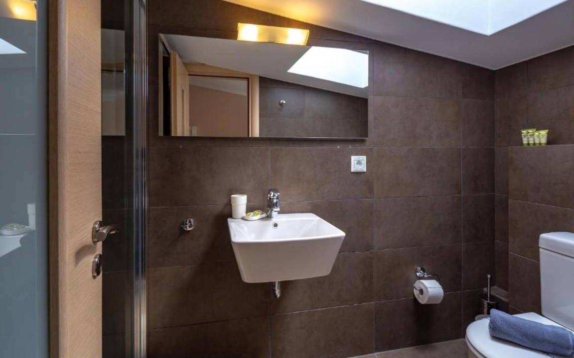 Photo of Bathroom in Agios Dimitrios