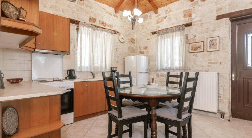 Photo of Kitchen in Tragaki