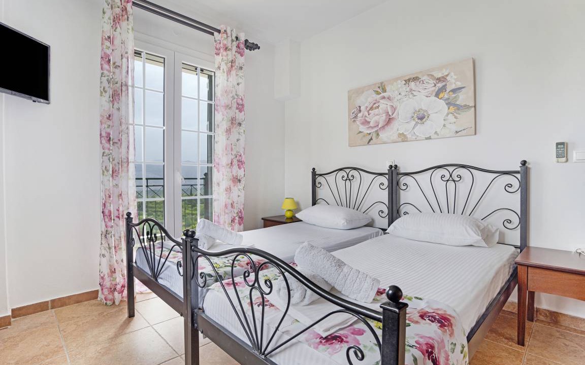 Photo of Bedroom in Kaminarata