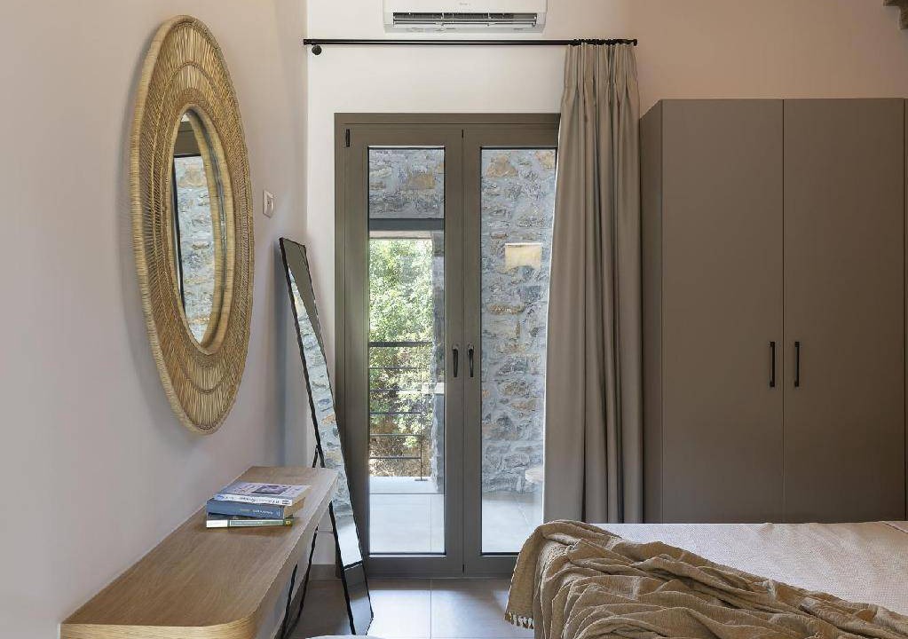 Photo of Bedroom in Sourpi