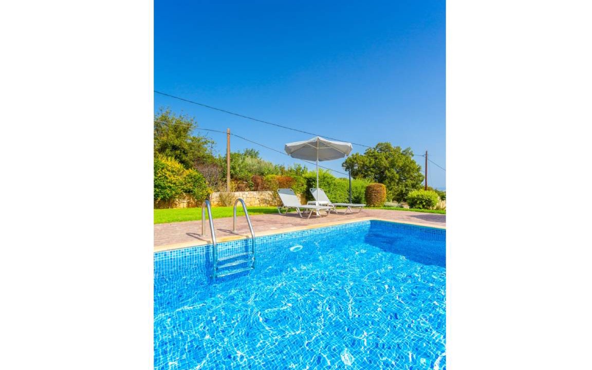 Photo of Outdoor in Gerani