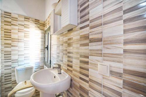 Photo of Bathroom in Agía Eiríni