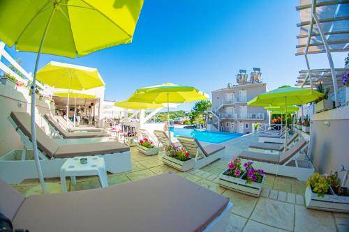 Photo of Patio Balcony in Agios Stefanos Avliotes