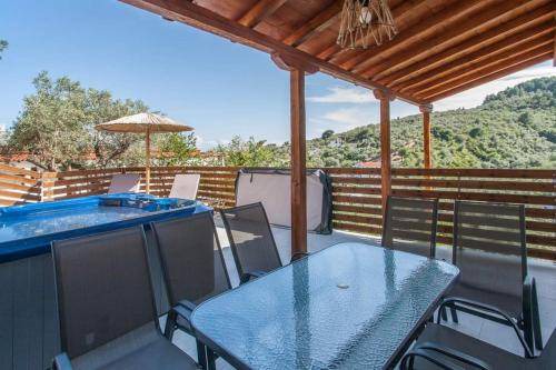 Photo of Patio Balcony in Skiathos Town