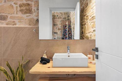 Photo of Bathroom in Matala