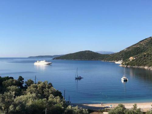 Photo of Outdoor in Mikros Gialos