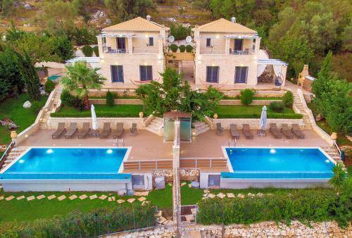 Photo of Others in Mikros Gialos