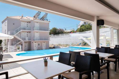 Photo of Patio Balcony in Agios Stefanos Avliotes