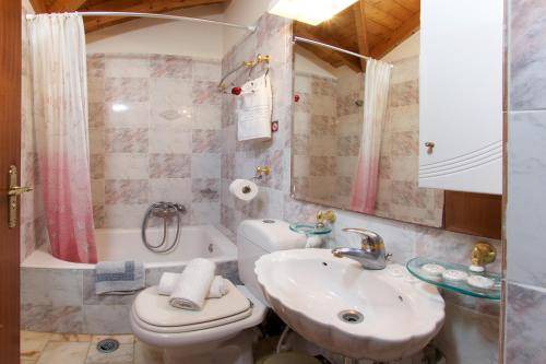 Photo of Bathroom in Agia Efimia