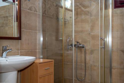 Photo of Bathroom in Kalochorafitis