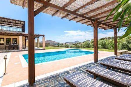 Photo of Outdoor in Lefkogeia