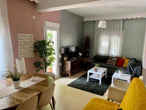 Photo of Livingroom in Evosmos