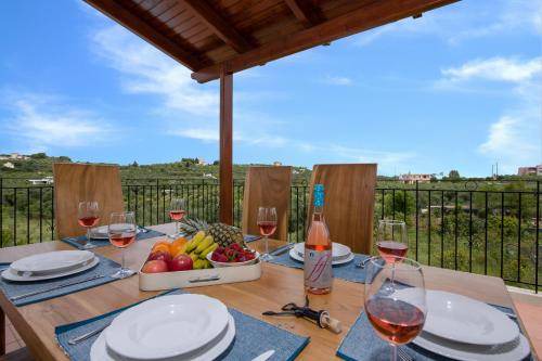Photo of Patio Balcony in Galatas