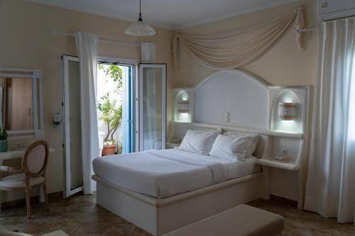 Photo of Bedroom in Adamas