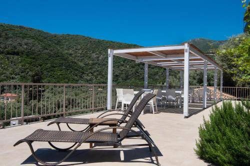 Photo of Patio Balcony in Mikros Gialos