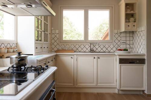 Photo of Kitchen in Melissopetra