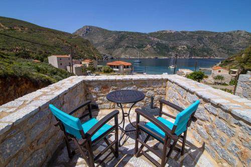 Photo of Patio Balcony in Omales